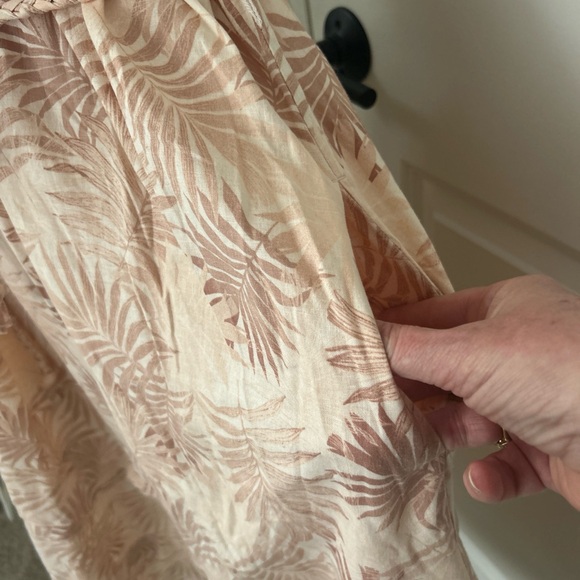 $198 FAHERTY size M Linen Blend Palm Print Sleeveless Midi Dress Pintucked - Picture 5 of 8